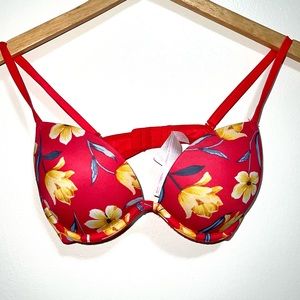 Victoria’s Secret Pink Wear Everywhere Super Push Up bra 32C